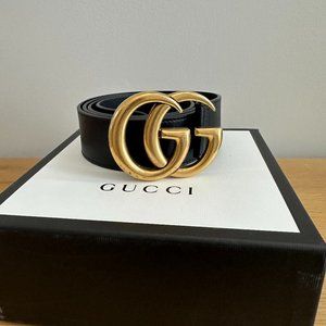100% Authentic Black Leather Gucci Belt with Antiqued Brass Hardware